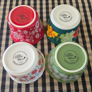 The Pioneer Woman Stoneware Bakeware Ramekin Lot slight glazing 4 piece set